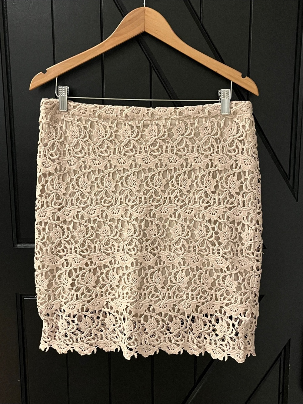Kenar Cream Lace Mini Skirt